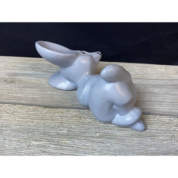 Vtg Hand Painted Ceramic Mouse Figurine Laying Lazy Seductive Gray Big Ears 6” - Picture 5 of 9